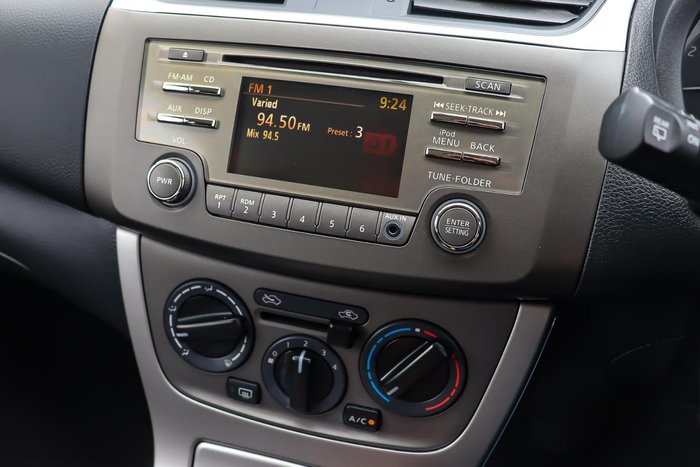 2016 Nissan Pulsar ST-L