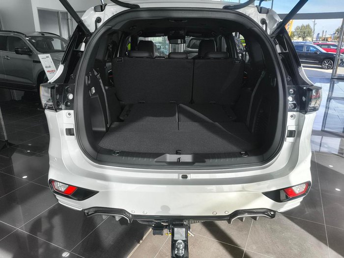 2025 Isuzu MU-X X-TERRAIN