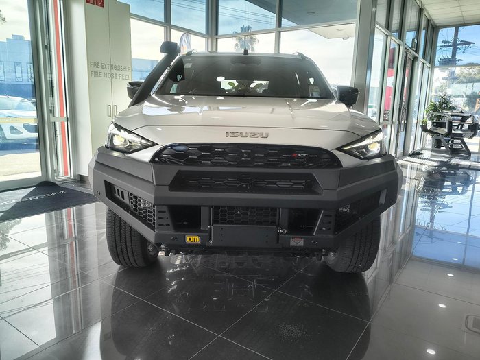 2025 Isuzu MU-X X-TERRAIN