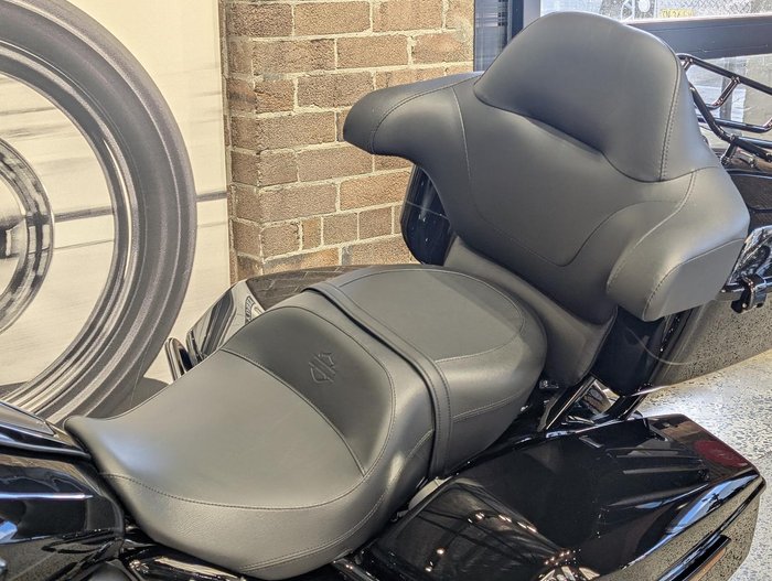 2025 Harley-Davidson Street Glide Ultra 117 (FLHXU) Touring Black