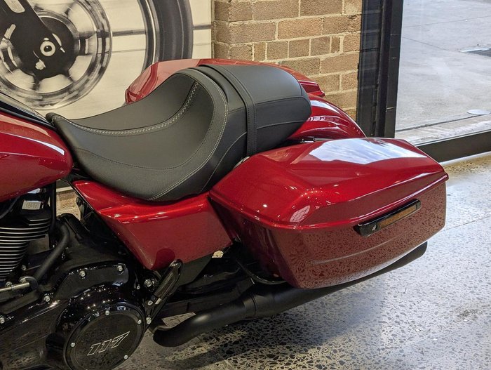 2025 Harley-Davidson Street Glide 117 (FLHX) Touring Red