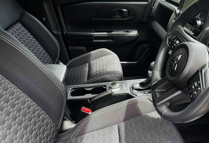 2024 Mitsubishi Triton GLX+