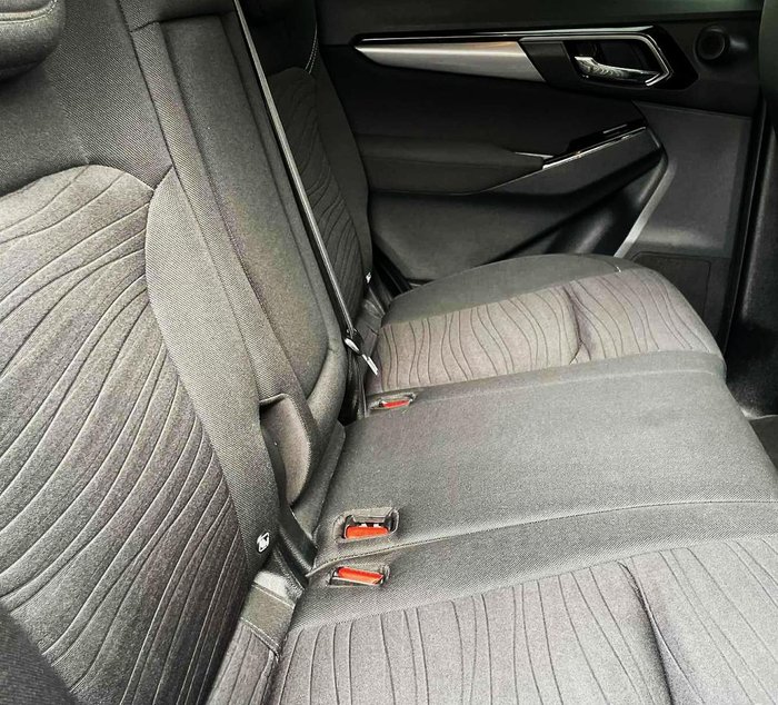 2022 Isuzu MU-X LS-U