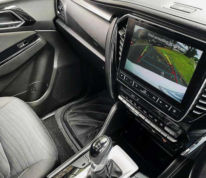 2022 Isuzu MU-X LS-U