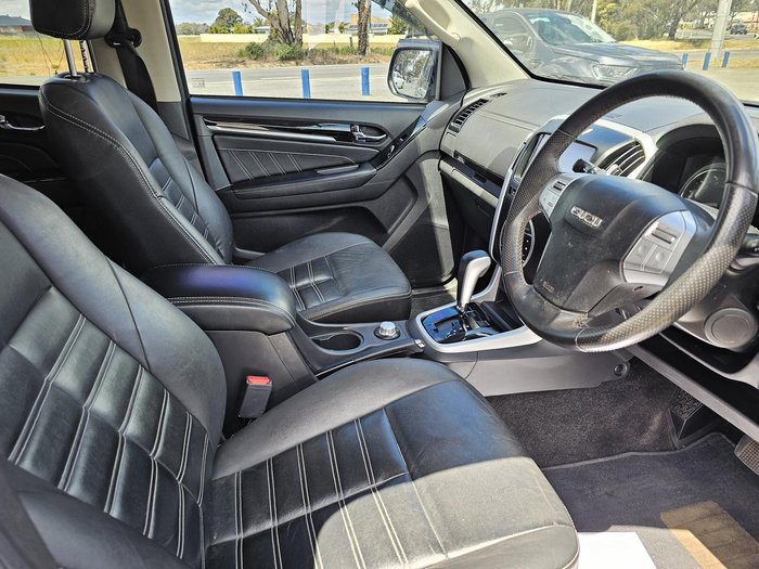 2019 Isuzu MU-X LS-M