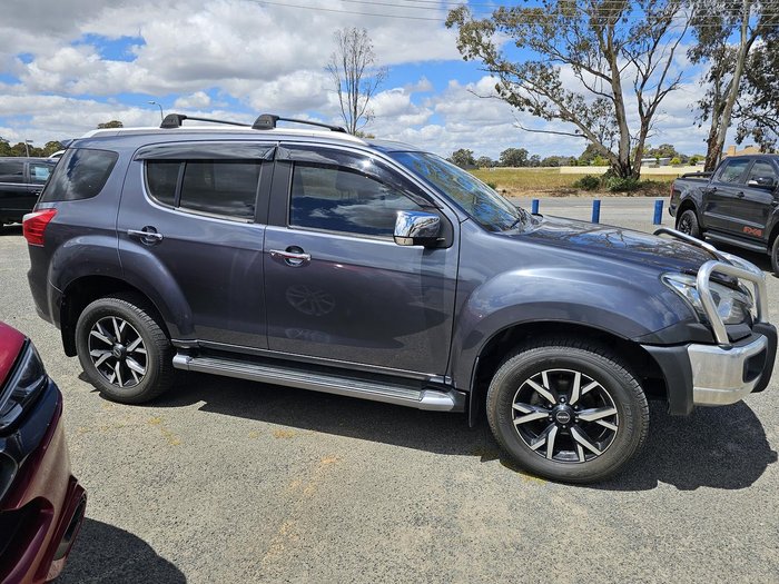 2019 Isuzu MU-X LS-M