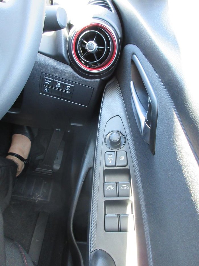 2025 Mazda 2 G15 Evolve