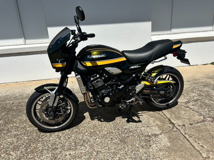 2021 Kawasaki Z900RS (ZR900C) GREEN