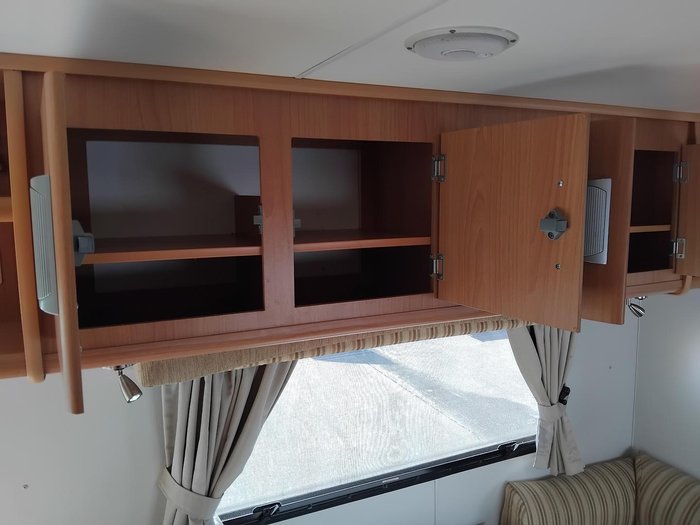 2013 Windsor 19.6Ft Couples Van Separate Toilet And Shower- Price Reduced