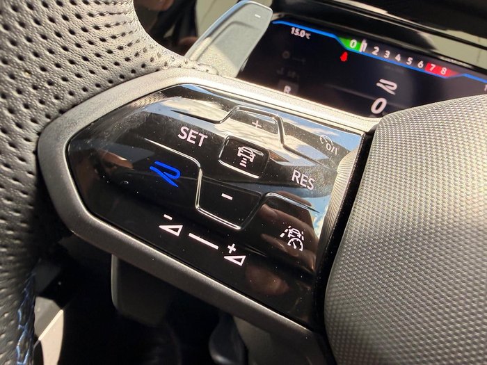 2023 Volkswagen Golf R