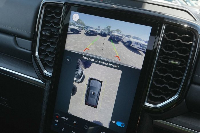 2022 Ford Everest Platinum