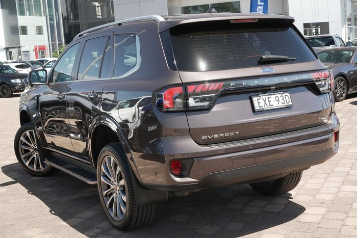 2022 Ford Everest Platinum