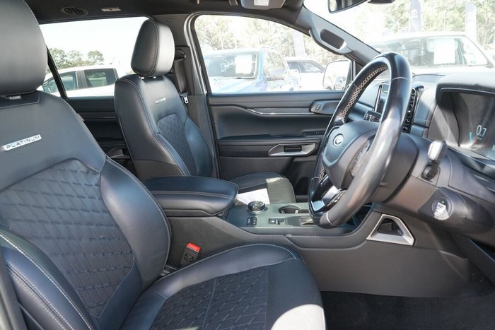 2022 Ford Everest Platinum