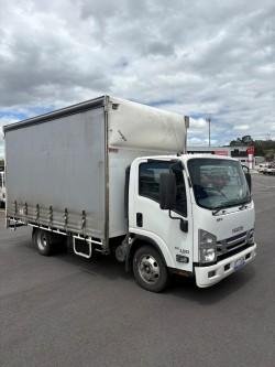 2018 Isuzu Npr 65 190 White