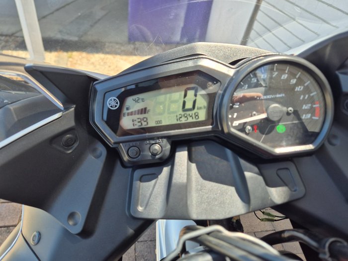 2013 Yamaha FZ6R WHITE