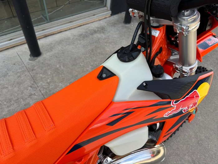 2025 Ktm 300 EXC CHAMPIONS EDITION ORANGE