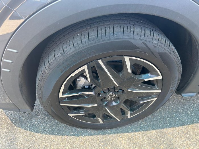 2025 Peugeot 5008 GT Premium Hybrid