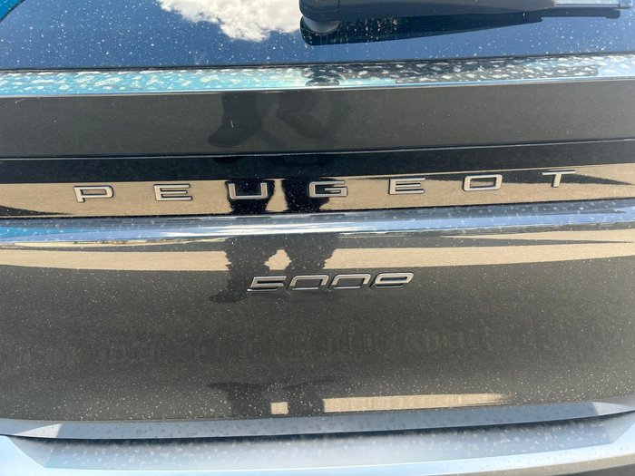2025 Peugeot 5008