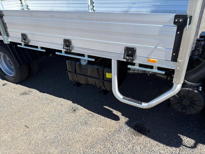 2024 Isuzu Nnr Amt Mwb