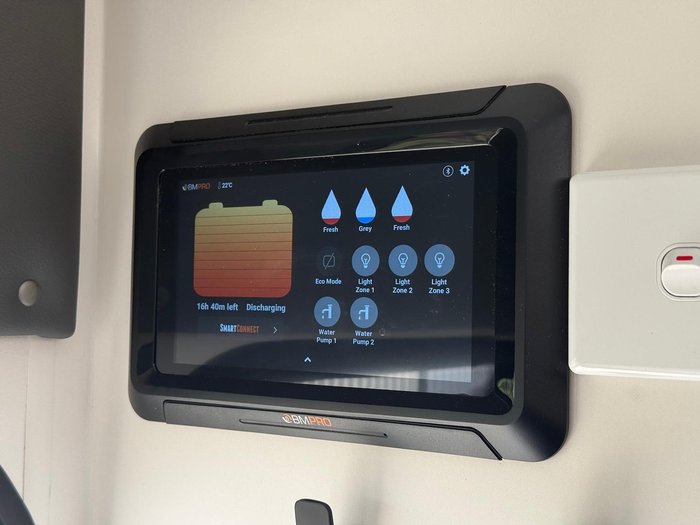 2025 New Age Caravans Manta Ray Mr16er Expedition