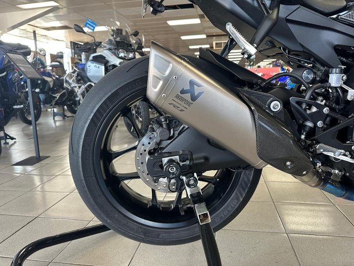 2023 Yamaha YZF-R1 R1 Black