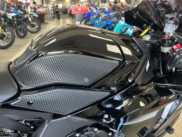 2023 Yamaha YZF-R1 R1 Black