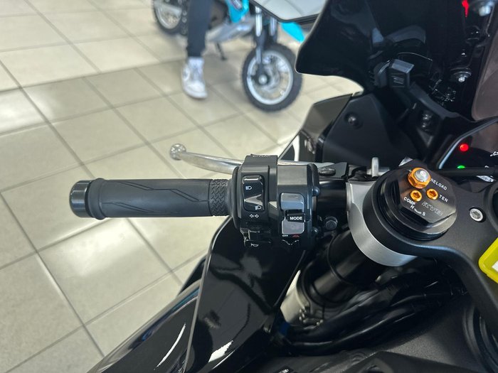 2023 Yamaha YZF-R1 R1 Black