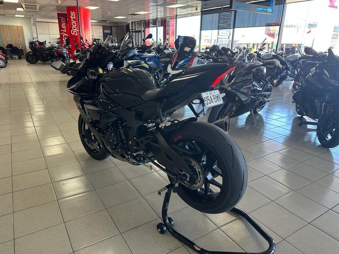 2023 Yamaha YZF-R1 R1 Black