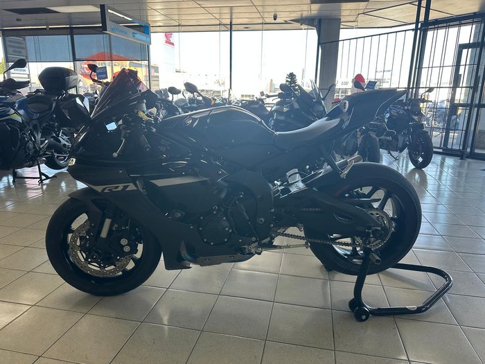 2023 Yamaha YZF-R1 R1 Black