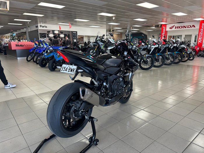 2023 Yamaha YZF-R1 R1 Black