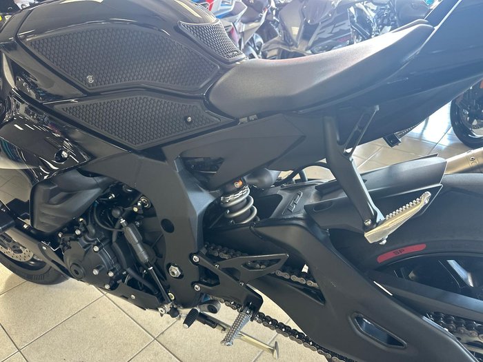2023 Yamaha YZF-R1 R1 Black