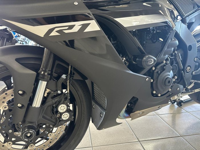 2023 Yamaha YZF-R1 R1 Black
