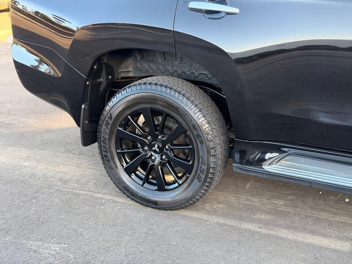 2019 Mitsubishi Pajero Sport Black Edition