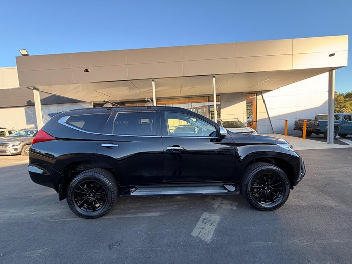 2019 Mitsubishi Pajero Sport Black Edition