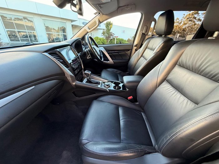 2019 Mitsubishi Pajero Sport Black Edition