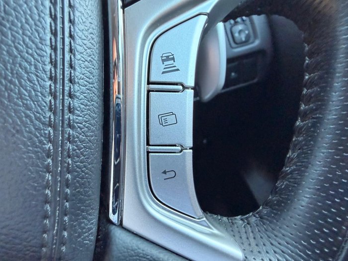 2019 Mitsubishi Pajero Sport Black Edition