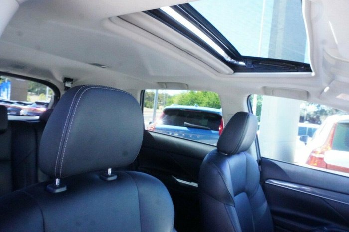 2020 Mitsubishi Outlander Exceed