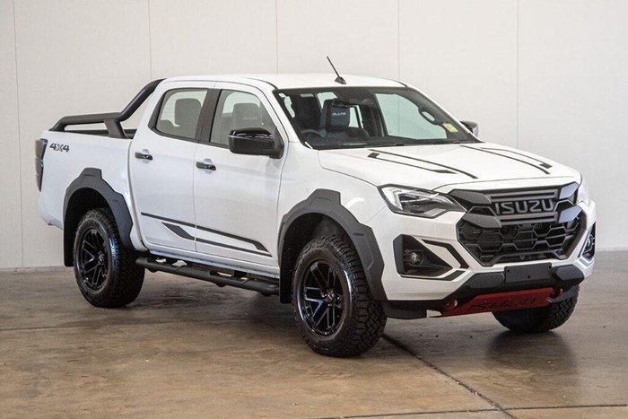2025 Isuzu D-MAX BLADE