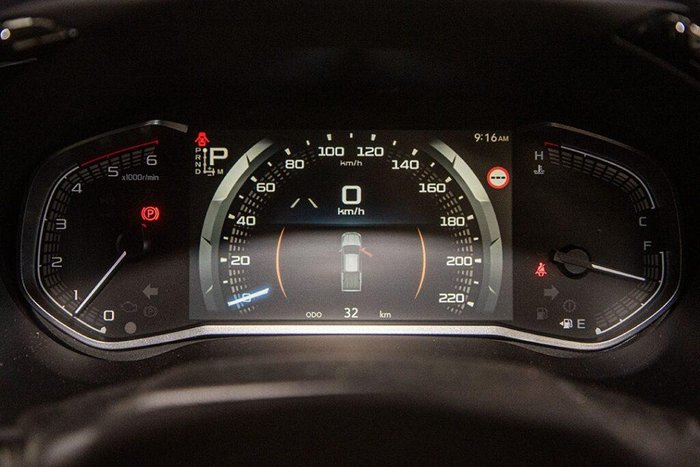 2025 Isuzu D-MAX BLADE