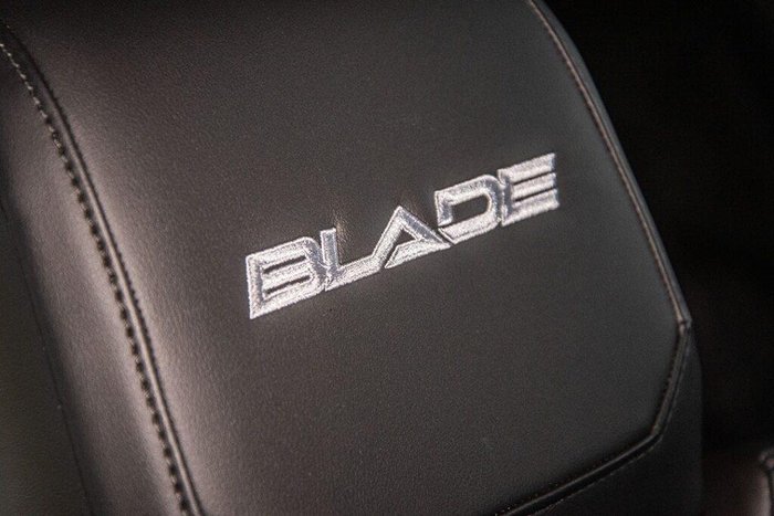 2025 Isuzu D-MAX BLADE