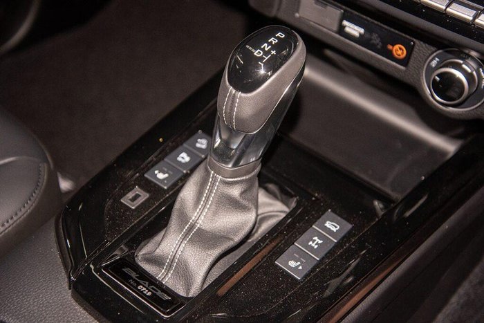 2025 Isuzu D-MAX BLADE