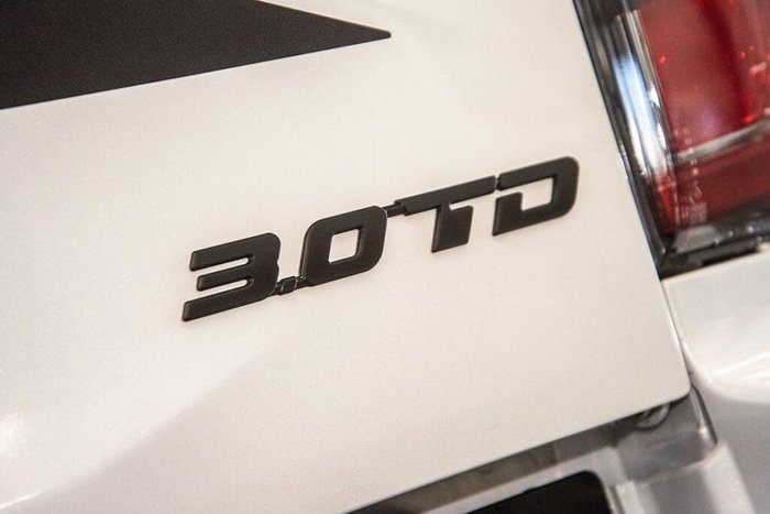 2025 Isuzu D-MAX BLADE