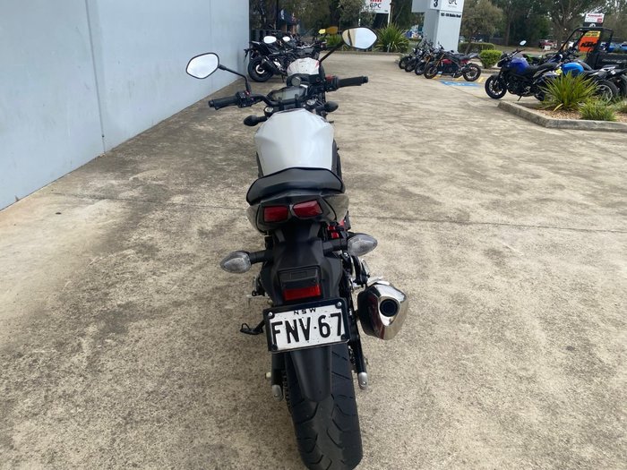 2022 Suzuki SV650 RED/WHITE