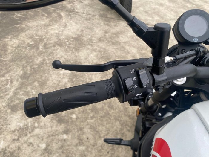 2024 Yamaha XSR700 White