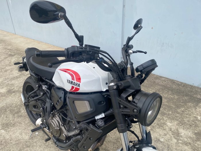 2024 Yamaha XSR700 White