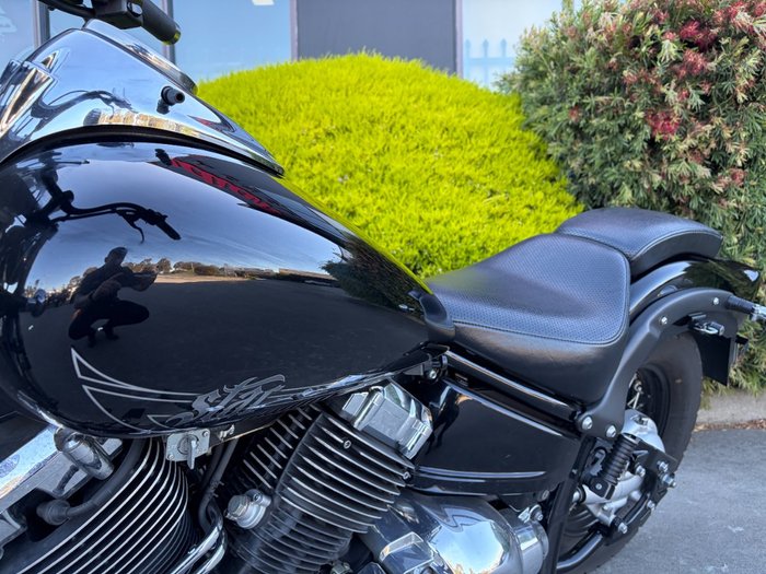 2018 Yamaha XVS650 V-STAR CUSTOM Black