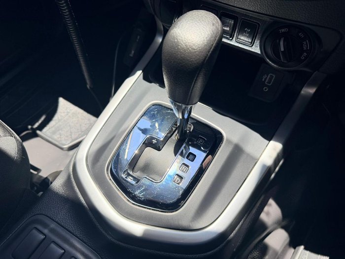 2023 Nissan Navara SL Warrior