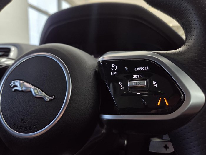 2020 Jaguar XE P300 R-Dynamic HSE