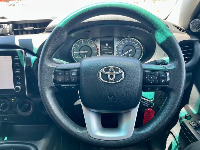 2023 Toyota Hilux SR