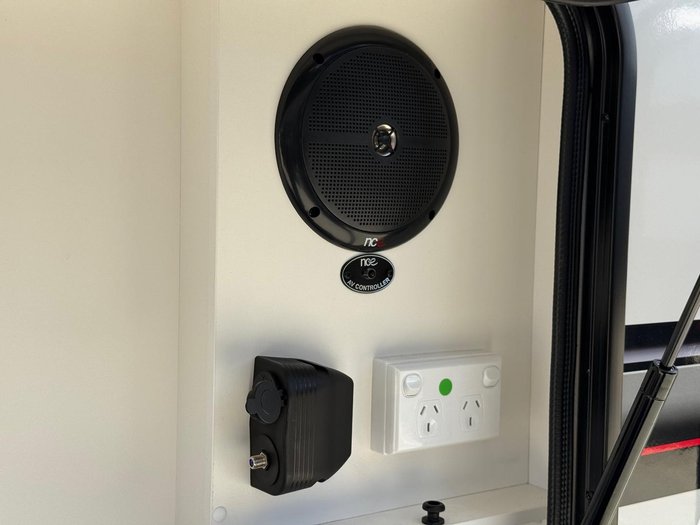 2025 Traveller Destination Track 13